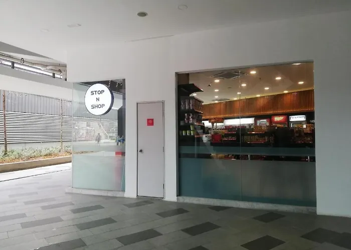 I-Suite Block B 2R1B # I-City Free Wifi + Parking