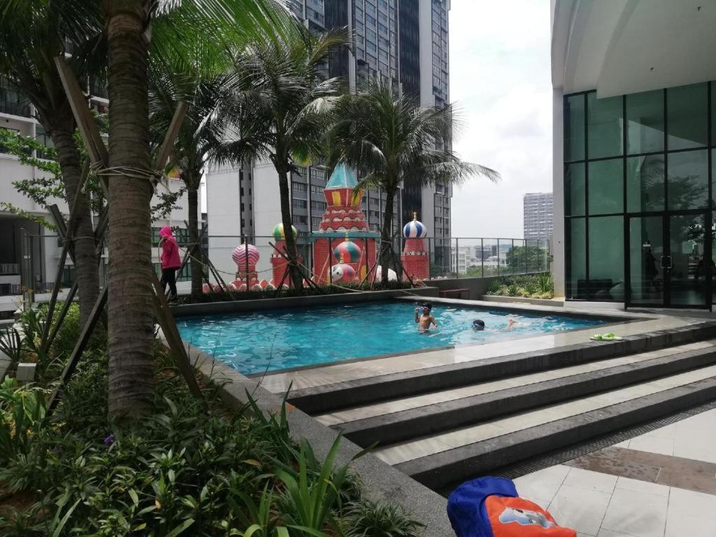 I-suite Block B 2r1b # I-city Free Wifi + Parking Apartment