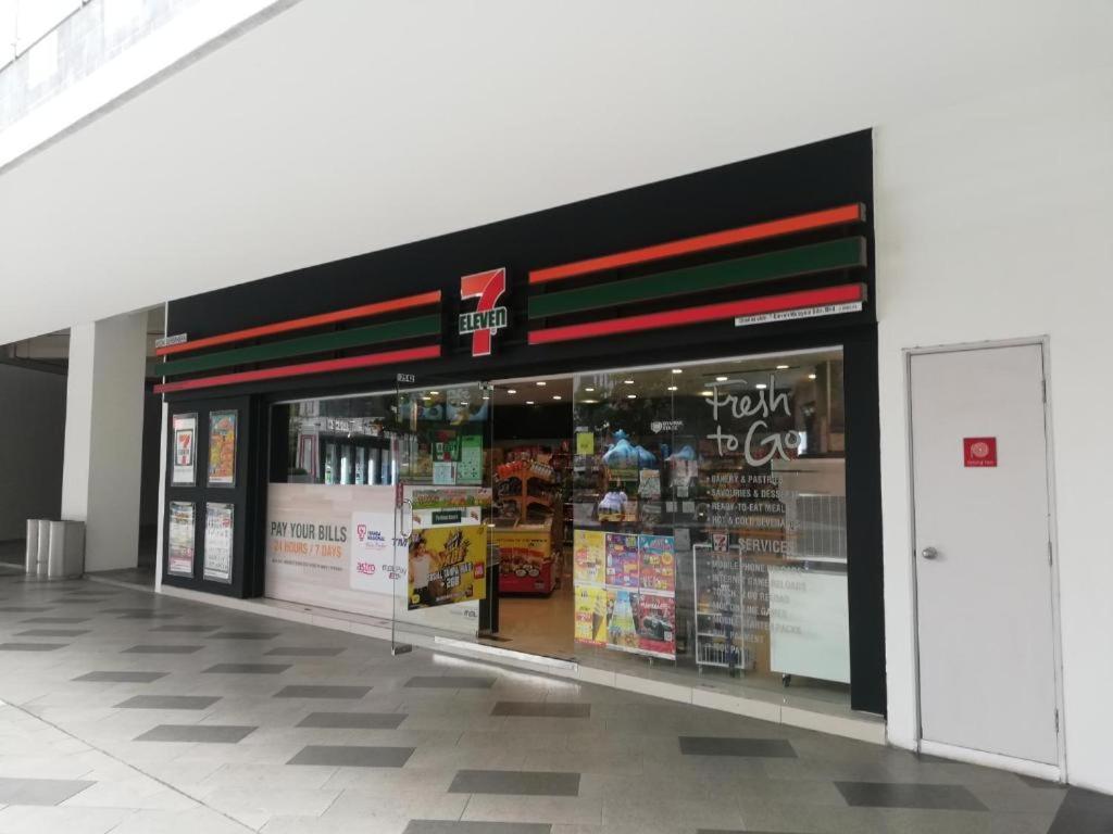 I-suite Block B 2r1b # I-city Free Wifi + Parking Apartment *