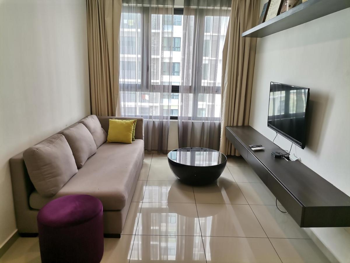 Apartment I-suite Block B 2r1b # I-city Free Wifi + Parking Shah Alam