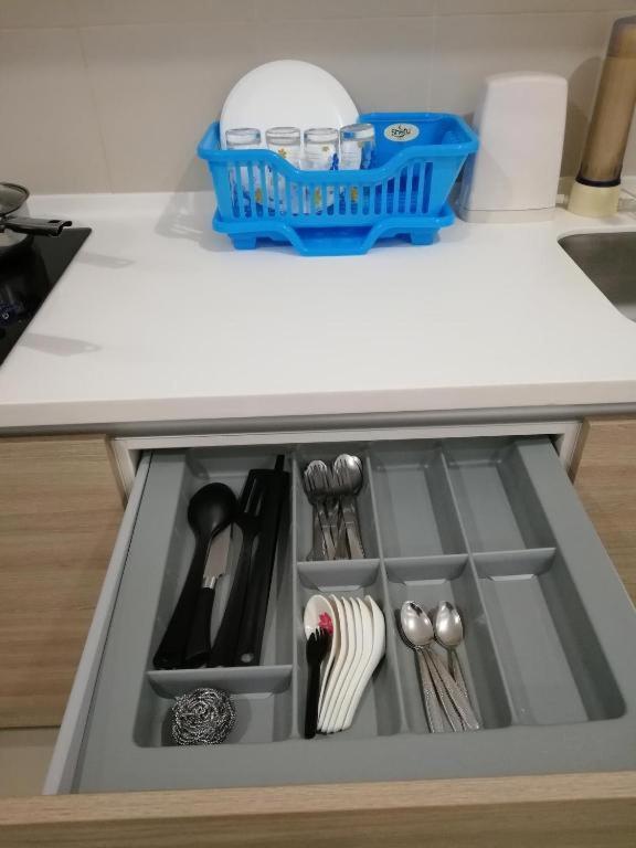 I-suite Block B 2r1b # I-city Free Wifi + Parking Apartment Shah Alam