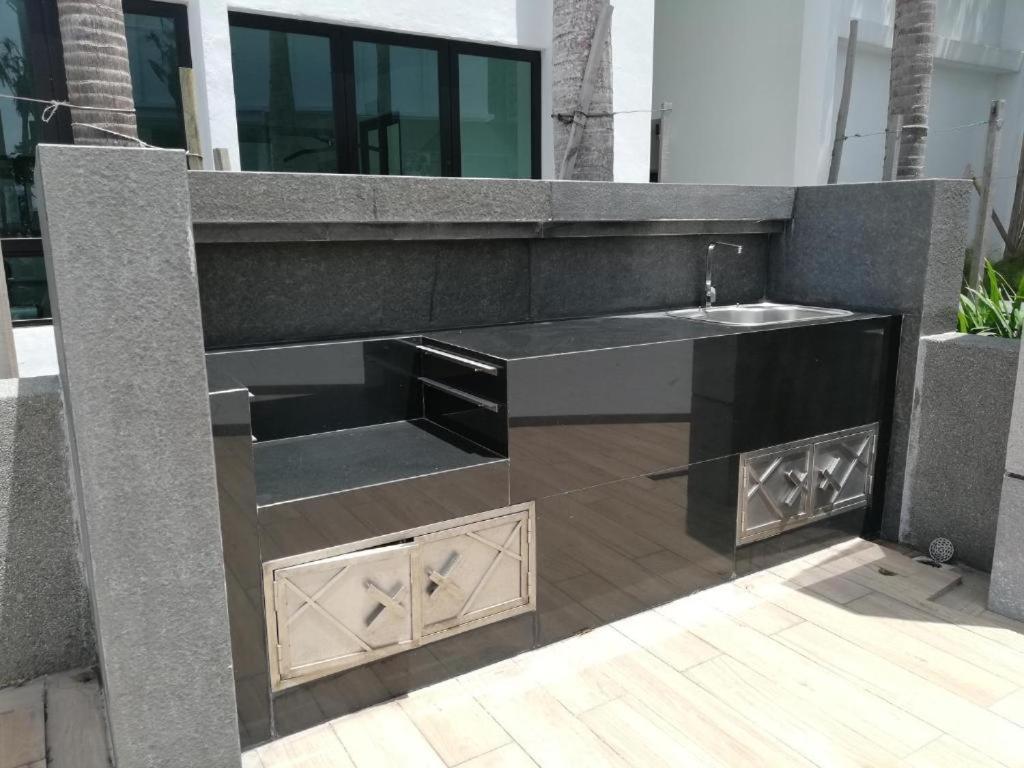I-suite Block B 2r1b # I-city Free Wifi + Parking Apartment *